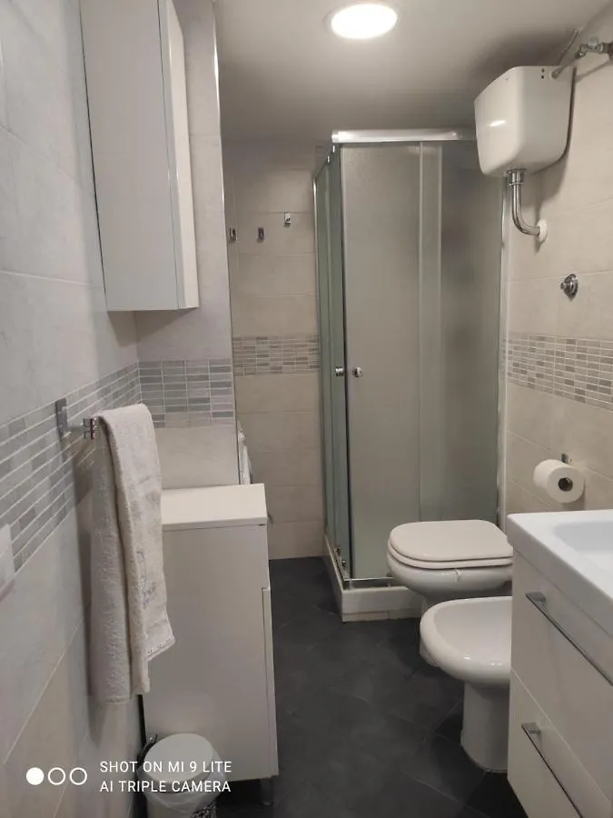 Casa Vacanze Zia Rose Napoli 0*,  Italia